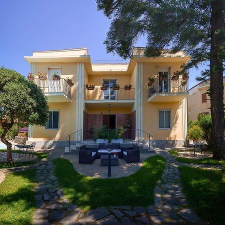 Il Giardino Degli Allori Campo Calabro Luaran gambar